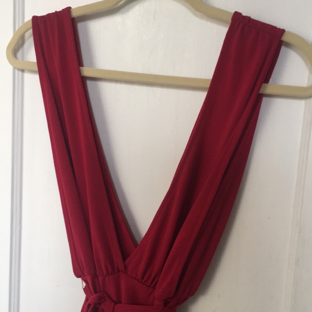 Silence + Noise Plunging fit & flare red dress - Picture 3 of 3